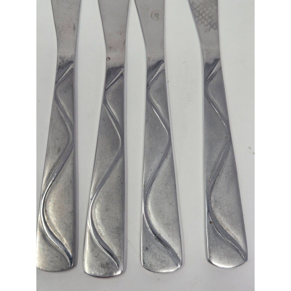 Cambridge Silver Stainless Flatware Boa Frost Dinner Knives Set of 4